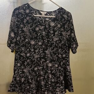 Time and Tru Black and White Floral Blouse
